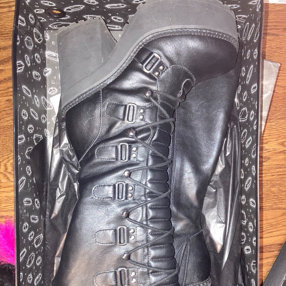 KILLSTAR SELENE BOOTS - Picture 2 of 7